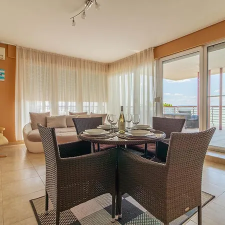 Lakeside Panorama Penthouse W Jacuzzi & Ac By Nw *