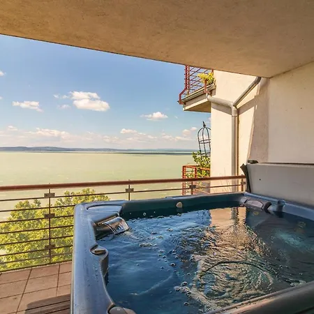 Lakeside Panorama Penthouse W Jacuzzi & Ac By Nw