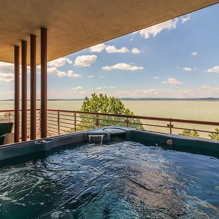 Lakeside Panorama Penthouse W Jacuzzi & Ac By Nw