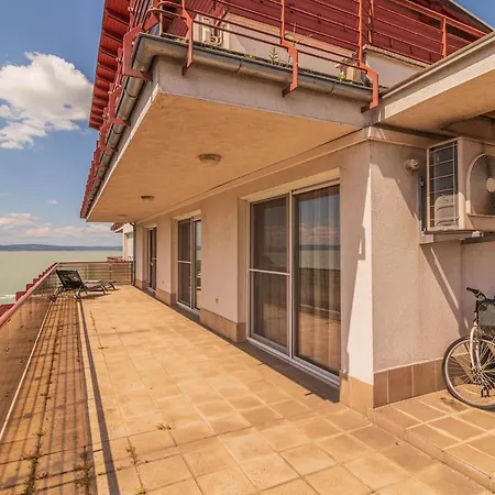 Lakeside Panorama Penthouse W Jacuzzi & Ac By Nw Шиофок